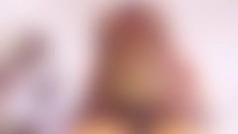 Look at me from here 😏 by miaricci