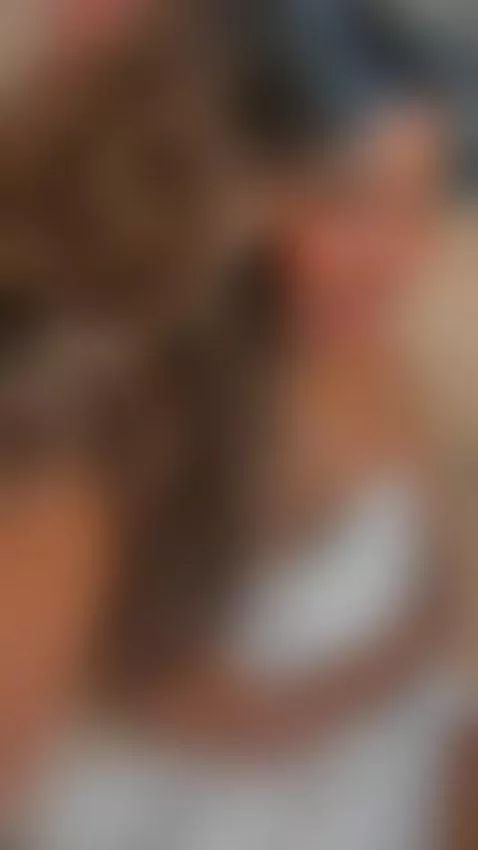 I'm back so we can have some fun 🤭 Did you miss me? by naomiking